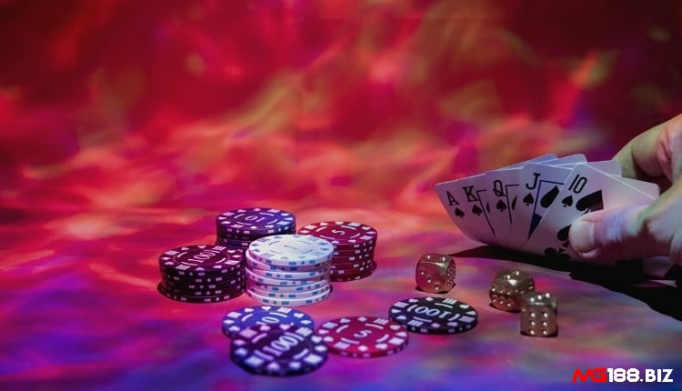 Bài Poker là gì? Những thuật ngữ cơ bản trong Poker bạn phải biết