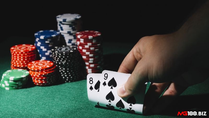Tìm hiểu ngay cách để xác định được bài rác trong poker nhé