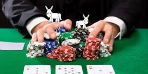 Donk bet Poker là gì? Khi nào nên Donk bet để chính xác nhất?