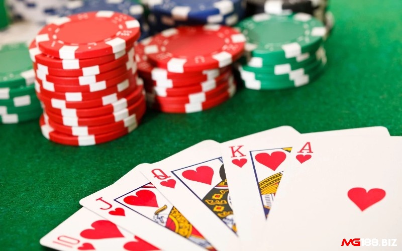 Giới thiệu về bài Poker và những phiên bản Quốc Tế