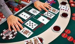 Luật chơi Poker Quốc Tế quy định những nội dung gì?