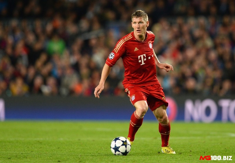 Đội hình xuất sắc nhất Bayern Munich - Schweinsteiger