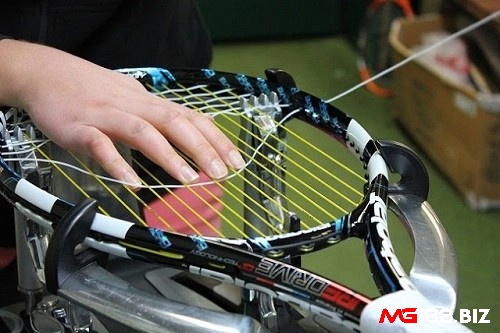 Dây đan vợt làm từ nhiều chất liệu khác nhau 