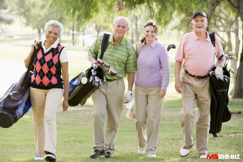 Chơi golf có tác dụng gì? Chơi golf giúp kéo dài tuổi thọ