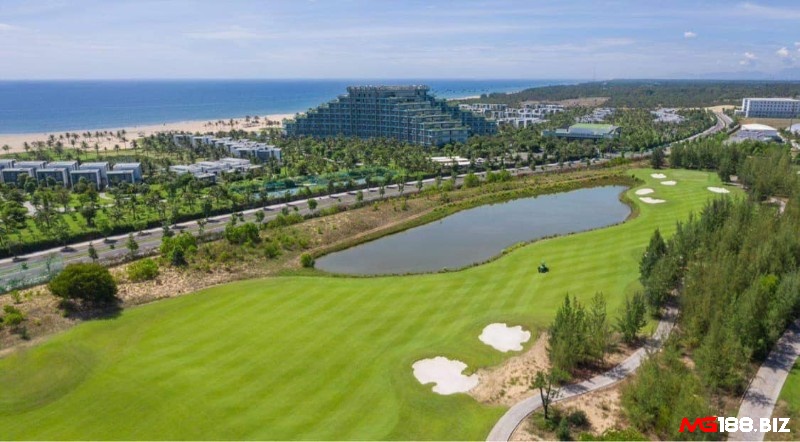 Sân Golf Nam Hội An có 18 hố golf tiêu chuẩn