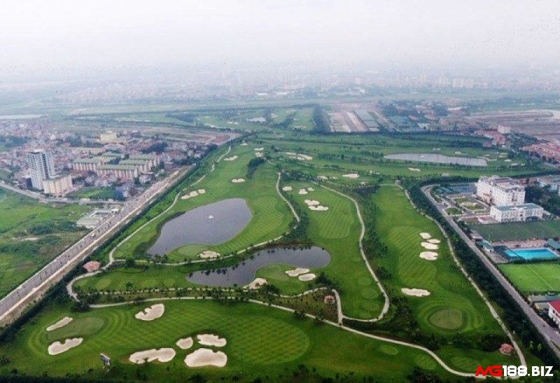 Him Lam Driving Range Ba Son là một trong những sân golf Sài Gòn rộng nhất