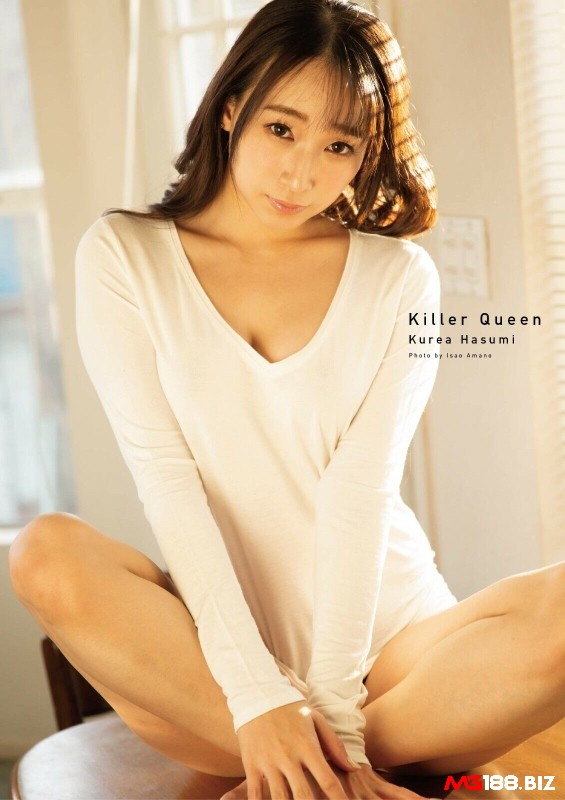 Kurea Hasumi đã hoạt động trong ngành công nghiệp phim người lớn từ năm 2012