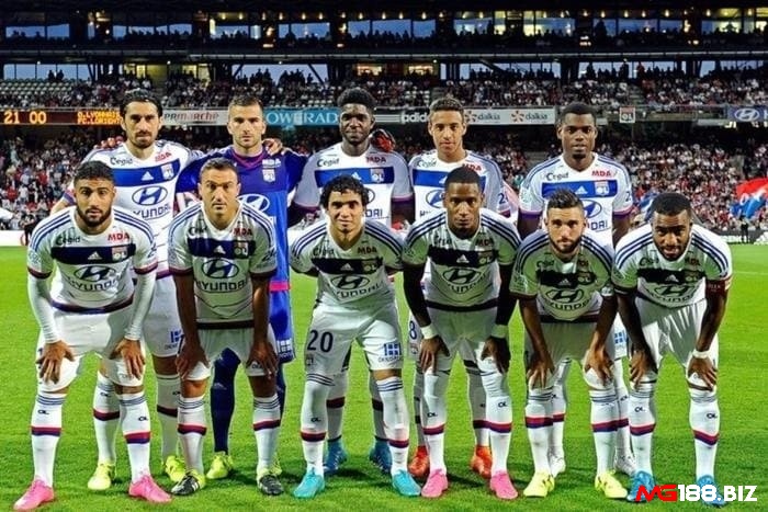 Lyon với thành tích đáng ngưỡng mộ ở Ligue 1