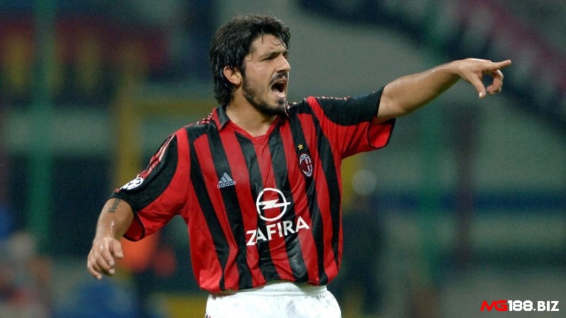 Đội hình xuất sắc nhất AC Milan có tiền vệ Gennaro Gattuso