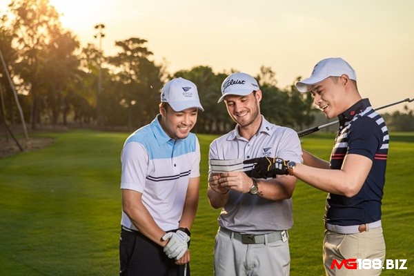 Có rất nhiều kiểu mũ chơi golf để người chơi lựa chọn